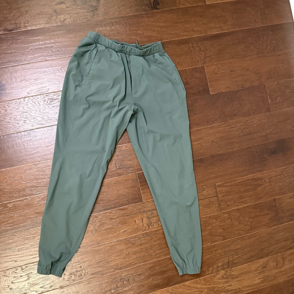 Lululemon Athletica Serge Joggers in Green